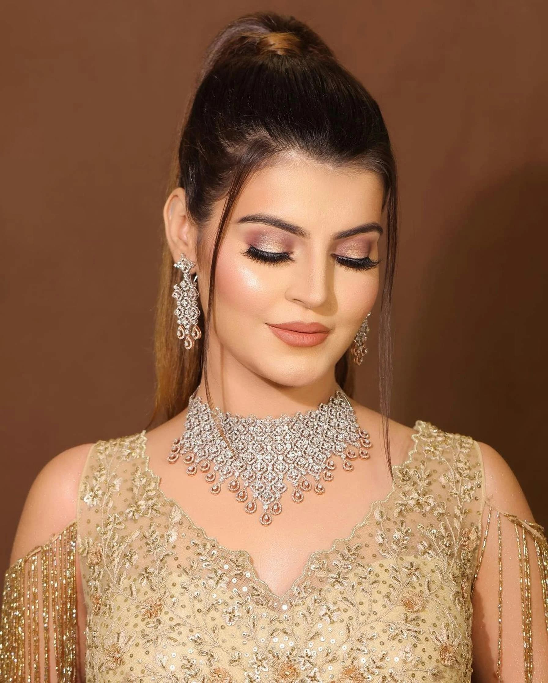 How to do a Bollywood Cut Crease & Bridal Glam for Wheatish Skin — Bollywood / Desi Glam tutorial on PoseAura