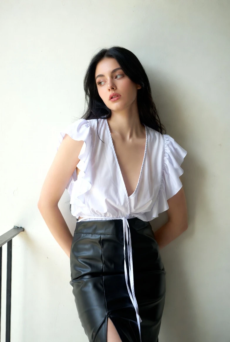 Elevate Your Style with Ruffles & Leather – Recreate This Chic Look