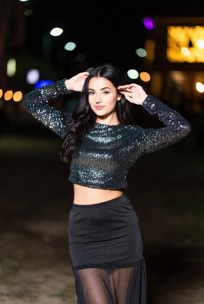 Recreate This Sparkly Sequin Crop Top + Sheer Skirt NYE Party Look 202